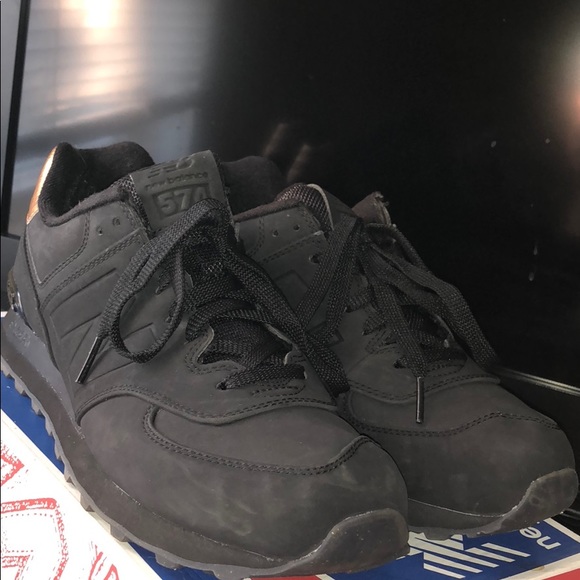 new balance 574s black